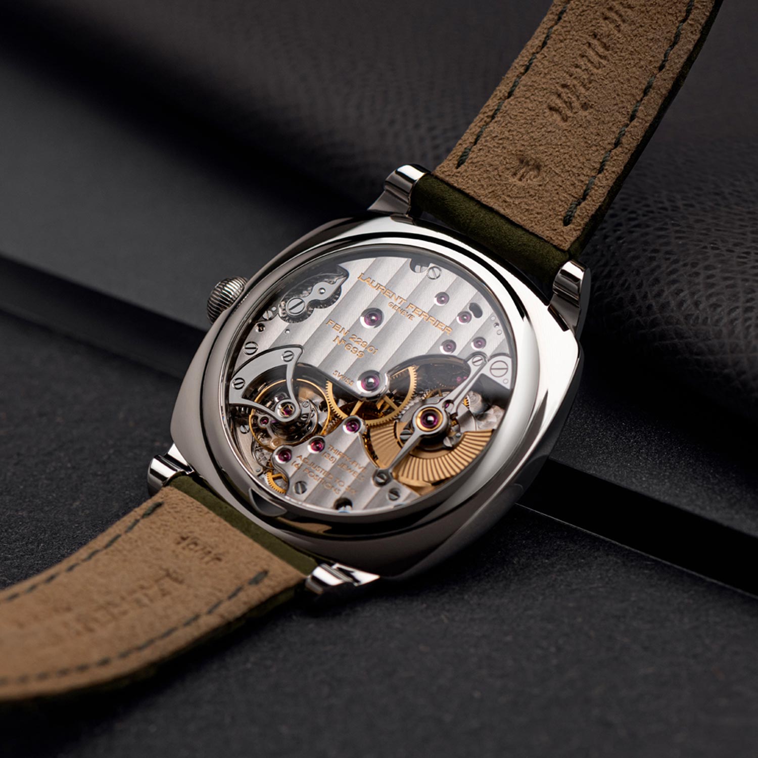 SG_Product_Laurent_Ferrier_Square_Micro-rotor_Retro_Stainless_Steel_White_3